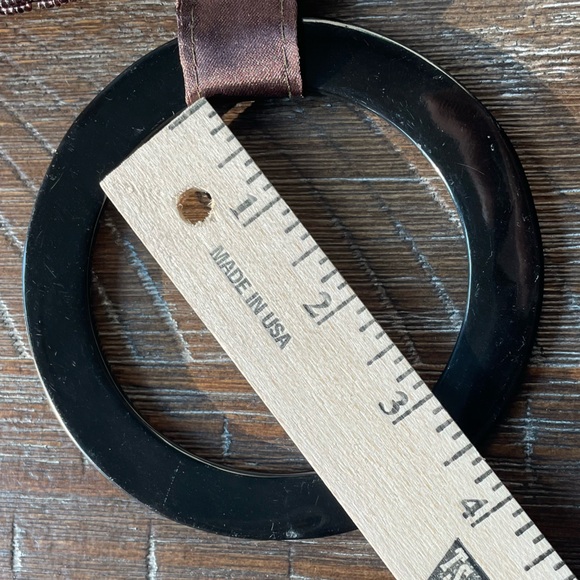 Mod by Design | Mother of Pearl | Glass Bead | Wristlet | Clutch | 5.25 x 10 - Picture 10 of 12